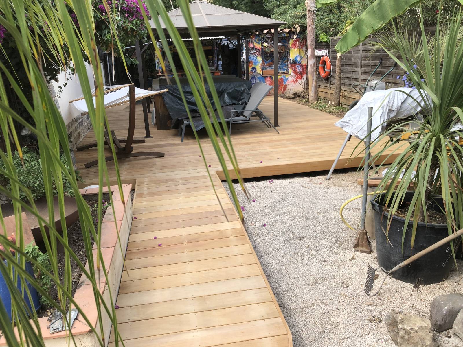 terrasse en garapa à Cannes la Bocca